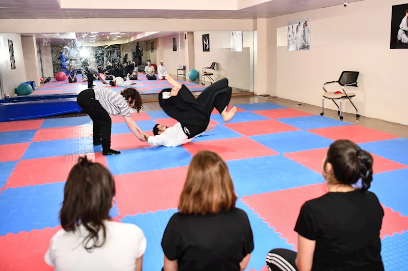 KADINLAR AİKİDO İLE ÖZGÜVEN KAZANIYOR