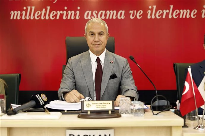 BAŞKAN ÖZÇELİK