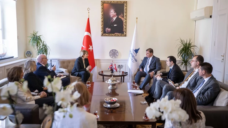 Başkan Tugay Birleşik Krallık Türkiye Büyükelçisi’ni ağırladı
