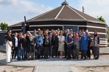 SEYİTGAZİ’DE KADIN SAĞLIĞI  EĞİTİMİNE BÜYÜK İLGİ