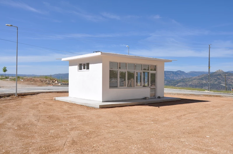 TOKİ BÖLGESİNDE MARKET-BÜFE YAPIM ÇALIŞMALARI TAMAMLANDI