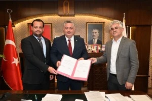 YALOVA’NIN KARDEŞ ŞEHRİNDEN DEPREM BÖLGESİNE EĞİTİM DESTEĞİ