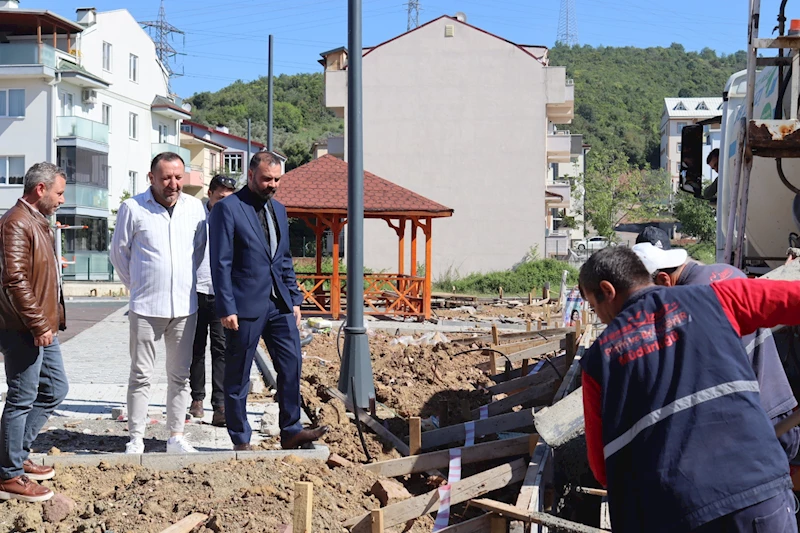 İZMİT BELEDİYESİ ALİKAHYA’YA YENİ PARK VE OYUN ALANI KAZANDIRIYOR