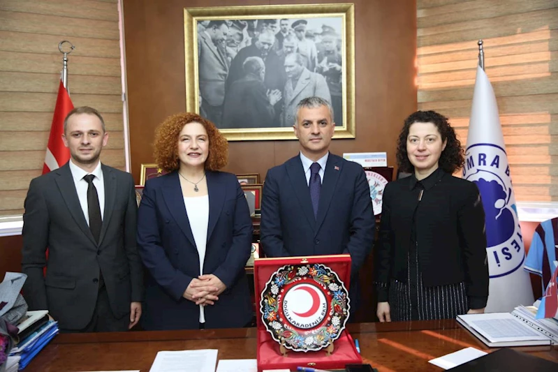 TÜRK KIZILAYI DOĞU KARADENİZ BÖLGE YÖNETİMİNDEN BAŞKANIMIZA HAYIRLI OLSUN ZİYARETİ