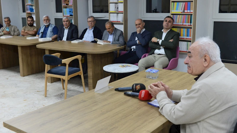 Vakkasoğlu; “Bize Yazma ve Konuşma Cesaretini Necip Fazıl Vermiştir”