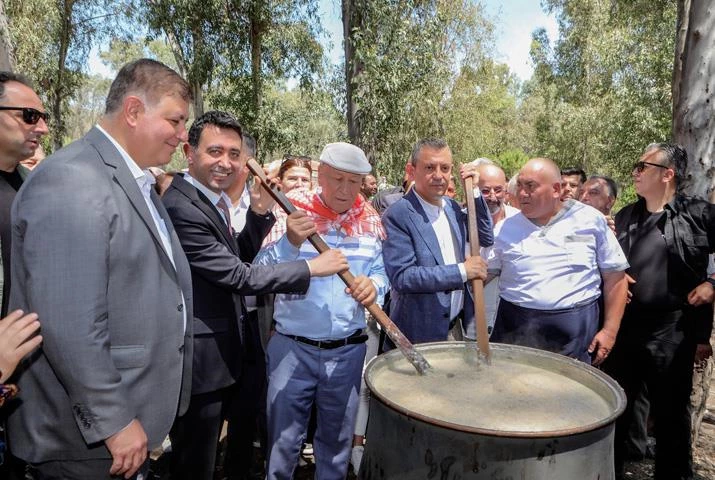 Genel Başkan Özel’den Başkan Önal’a övgü…