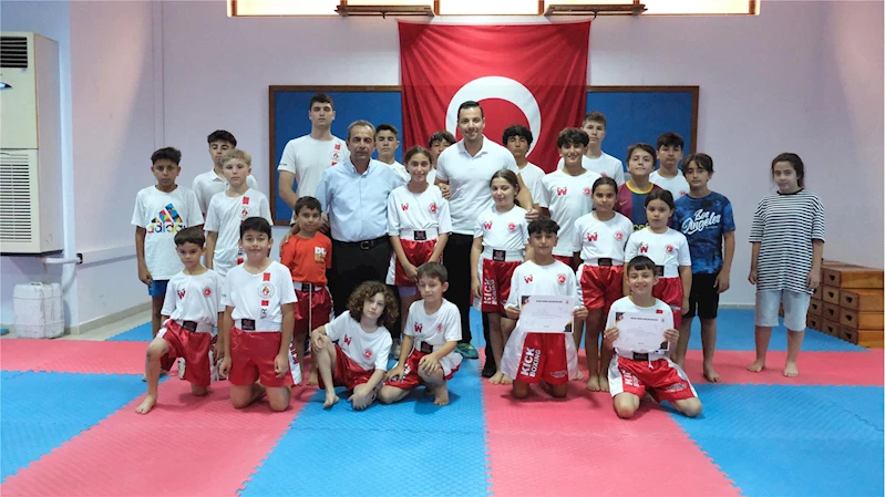 Kemer Belediyesi Kick Boks sporcuları kuşak atladı