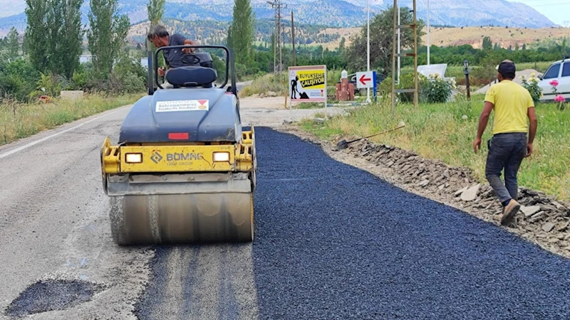 Büyükşehir, Göksun – Elbistan Bağlantı Yolunu Bakıma Aldı