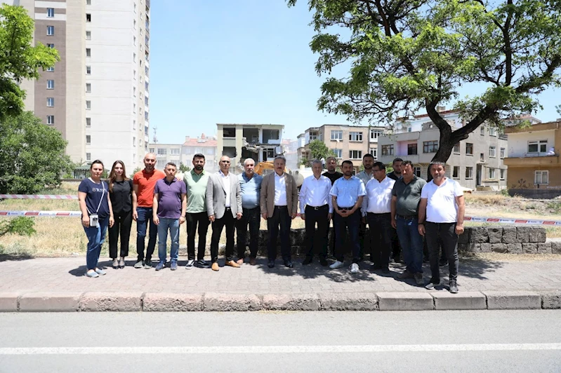 MELİKGAZİ, AYDINLIKEVLER’DE KENTSEL DÖNÜŞÜMÜ BAŞLATIYOR