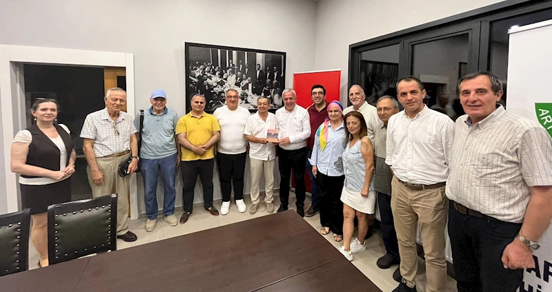 BAŞKAN ERDEM ARTVİNLİLER HİZMET VAKFINI ZİYARET ETTİ