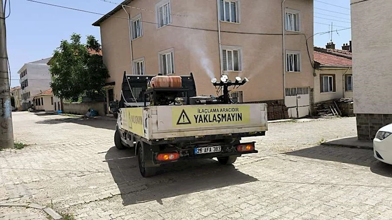 ODUNPAZARI BELEDİYESİ YIL BOYUNCA SÜRDÜRDÜĞÜ İLAÇLAMA ÇALIŞMALARINA HIZ VERDİ