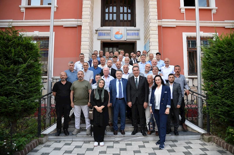 BAŞKAN GENÇ: TEK DERDİMİZ İLÇELERİMİZE HİZMET ETMEK