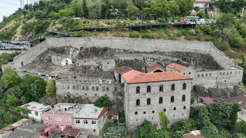 BOZTEPE SEYİR TERASI İLE KIZLAR MANASTIRI BULUŞUYOR