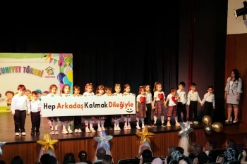 MİNİKLERİN İLK DİPLOMA HEYECANI