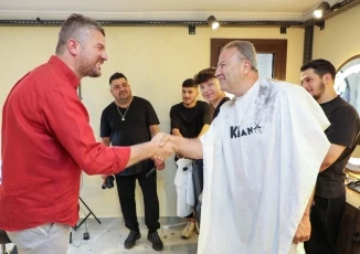 Buca’nın çınarlarına bayram tıraşı