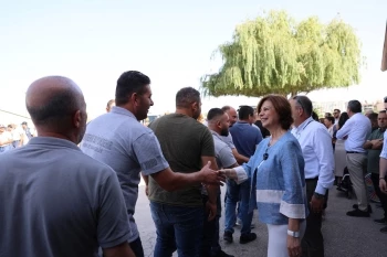 ÜNLÜCE PERSONELİN BAYRAMINI KUTLADI