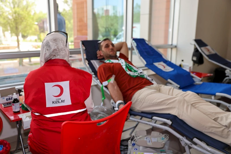 Belediye personelinden örnek davranış SELÇUKLU BELEDİYESİ’NDEN KIZILAY’A KAN BAĞIŞI DESTEĞİ