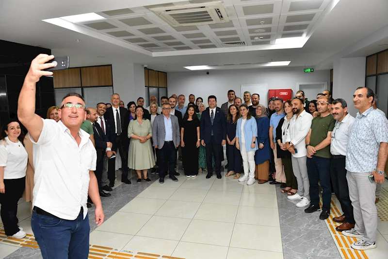 Başkan Kaya, Belediye çalışanlarıyla bayramlaştı