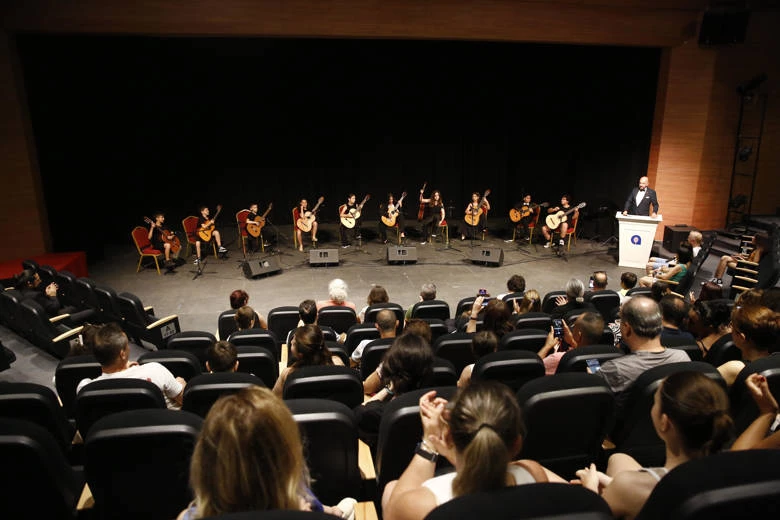 Yıldız Kenter Sahnesi’nde harika konser