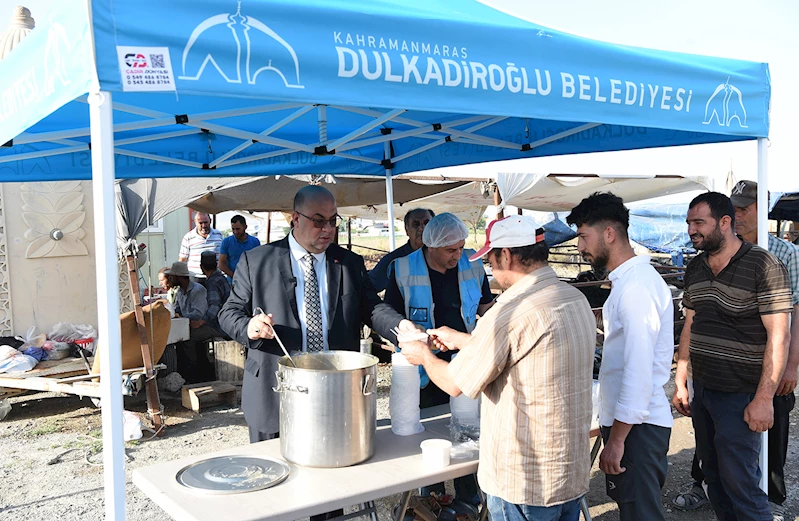 BAŞKAN AKPINAR, KURBAN SATIŞ YERİNİ ZİYARET ETTİ