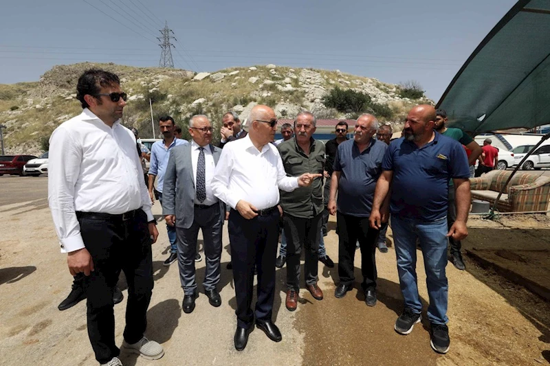 Başkan Yaşar, Kurban Alanını Denetledi