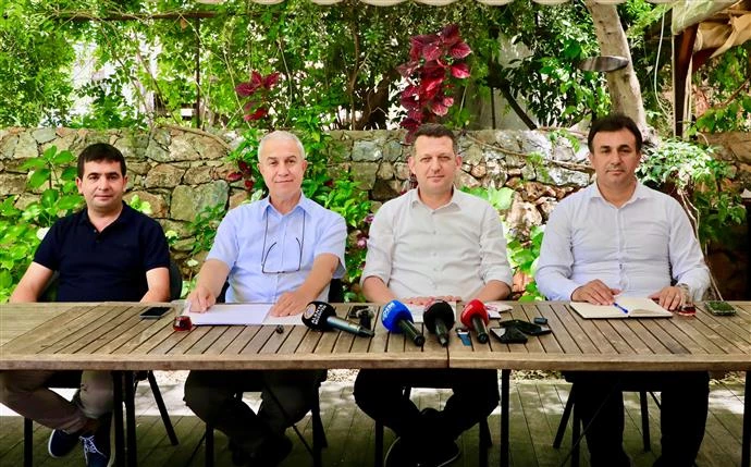 HAMDULLAH EMİN PAŞA VAKFI MÜTEVELLİ HEYETİ BASIN TOPLANTISI DÜZENLEDİ