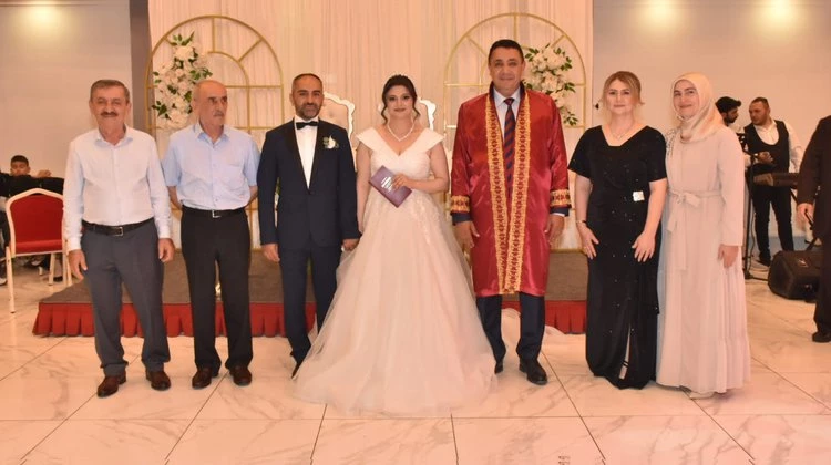 BAŞKANIMIZ, TUĞÇE YAĞLIDERE VE ALPER ÇUBUKÇU ÇİFTİNİN NİKAHLARINI KIYDI