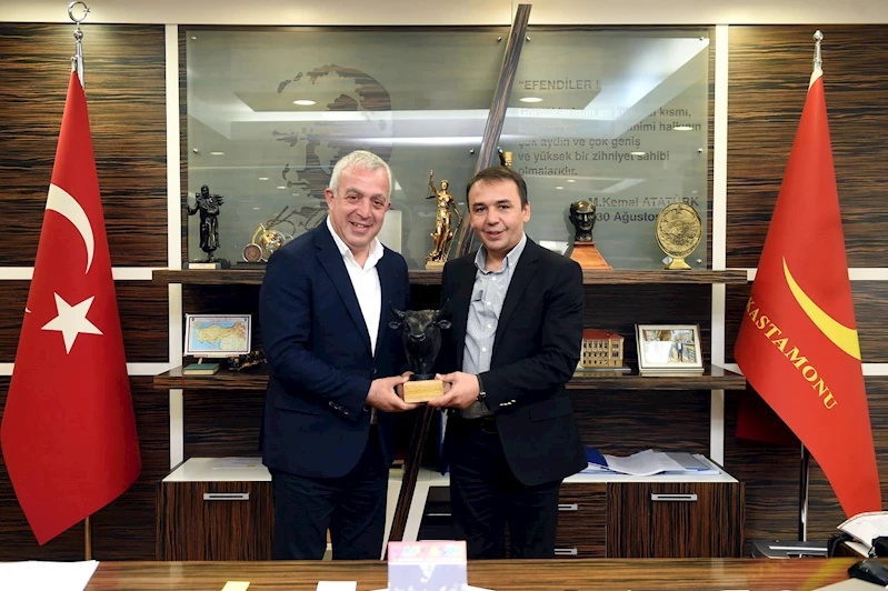 BELEDİYE BAŞKANIMIZ SAYIN BİLGEHAN ERDEM, KASTAMONU BELEDİYE BAŞKANI SN. HASAN BALTACI’YI MAKAMINDA ZİYARET ETTİ.