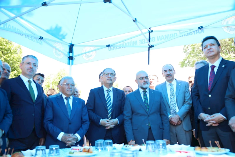 Başkan Büyükkılıç Bayramlaşma Programlarına Katıldı