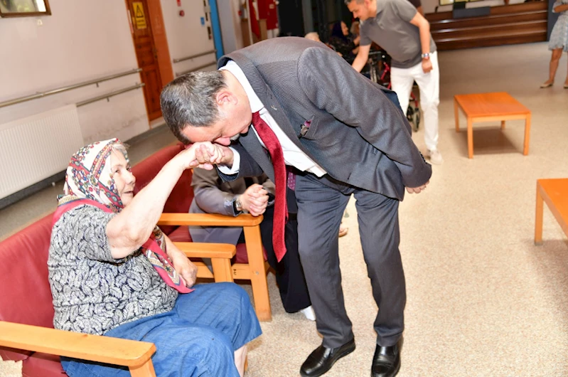 BAŞKAN BALABAN’DAN BAYRAMIN BİRİNCİ GÜNÜ YOĞUN MESAİ