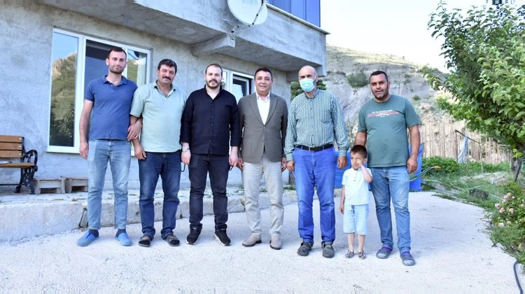 BAŞKANIMIZDAN AKÇEKALE MAHALLEMİZDE YUNUS AKSOY, HARUN ŞAHİN VE MUSTAFA DOĞAN’A ZİYARET