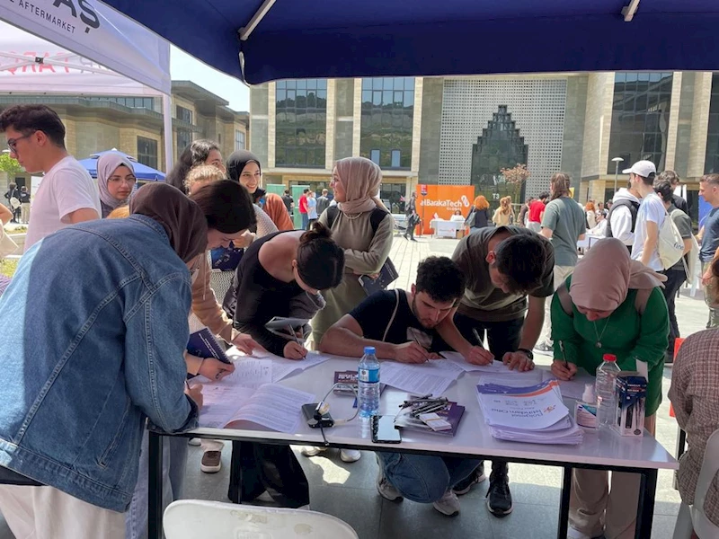 İŞ ARAYANLARLA İŞVERENLER KENDİ İLÇELERİNDE BULUŞUYOR