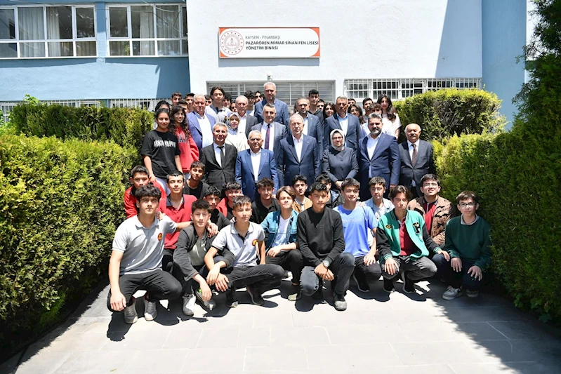Başkan Büyükkılıç’a Pazarören Fen Lisesi’nden Duygulandıran Sürpriz