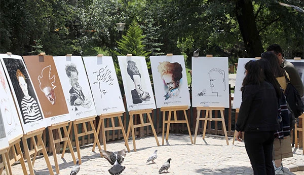 Nazım Hikmet Karikatürleri Kuğulupark