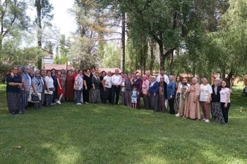 KADINLAR BELGELERİNİ ALDILAR