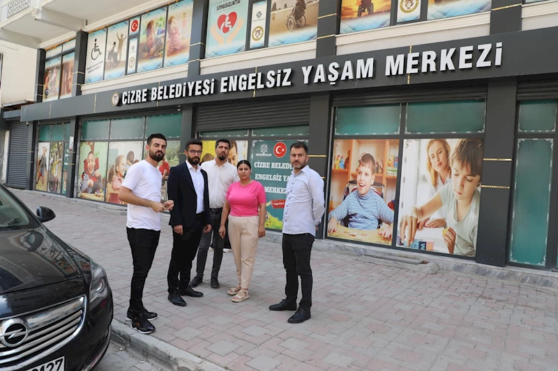 Eş Başkanlarımız, Güler Yerbasan ve Abdurrahim Durmuş, Belediyemiz bünyesinde hizmet veren Engelsiz Yaşam Merkezini ziyaret etti.