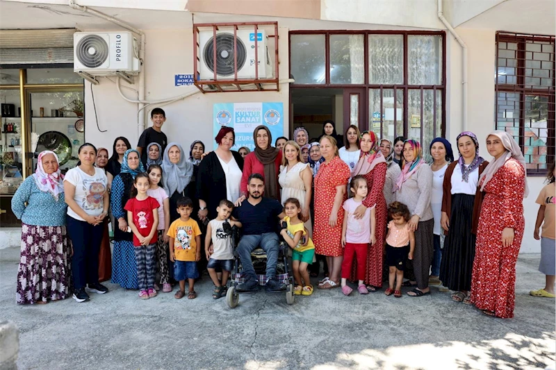 AKDENİZ BELEDİYESİ KÜLTÜR SANAT EVLERİNDE YILSONU ETKİNLİKLERİ SÜRÜYOR