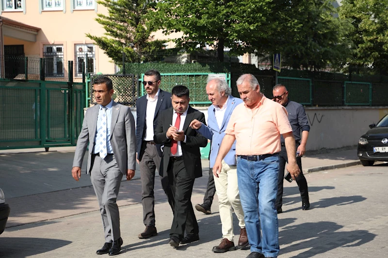 İZMİT BELEDİYESİ MAHALLE İNCELEME GEZİLERİNE ARA VERMEDEN YENİŞEHİR’DE BAŞLADI