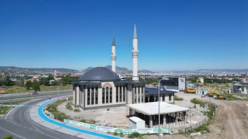 MELİKGAZİ BELEDİYESİ ALİ ERKARA CAMİİ İÇİN SON HAZIRLIKLARI TAMAMLIYOR