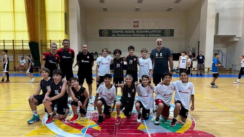 Polanya’da parkeye çıktılar