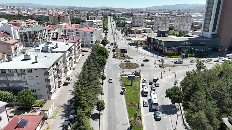 UZUN EVCİLER KAVŞAĞINDAKİ ÇALIŞMALARI İNCELEDİ…