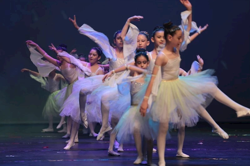 160 çocuğun bale ve zumba kids gösterisi büyüledi