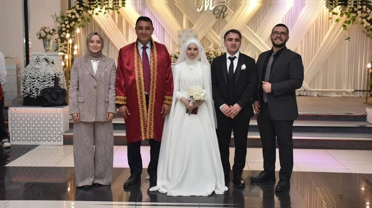 BAŞKANIMIZ, RABİA ERUSTA VE MUTLU YILMAZ ÇİFTİNİN NİKAHLARINI KIYDI