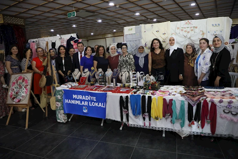YUNUSEMREDE EL EMEĞİ ESERLER MERAKLILARI İLE BULUŞTU