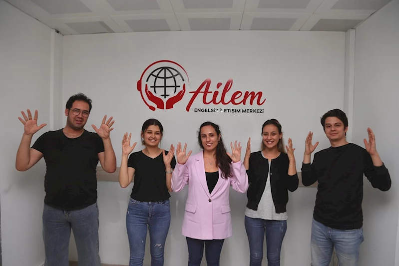 Bakanımız Göktaş: “İşitme engelli vatandaşlarımız için hizmet veren AİLEM Engelsiz İletişim Merkezimiz 98 bin 319 çağrıya çeviri desteği sağladı”