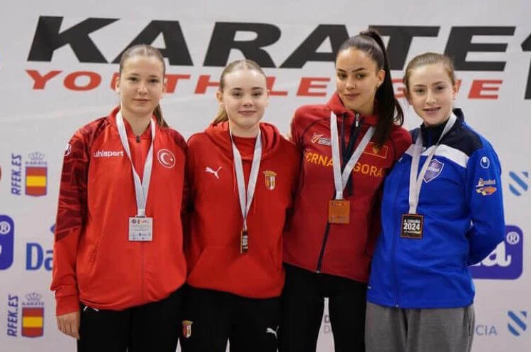 Nilüferli karateciler İspanya’dan madalyalarla geldi
