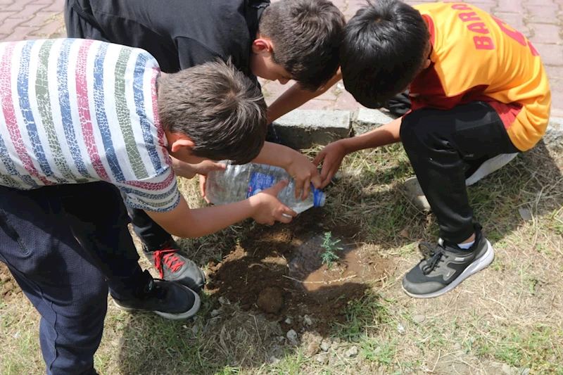 Atakumlu miniklerden çevre farkındalığı