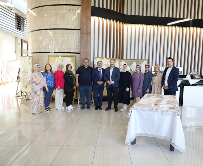 BAŞKAN PALANCIOĞLU: “SANAT HER ŞEYİ GÜZELLEŞTİRİR.”