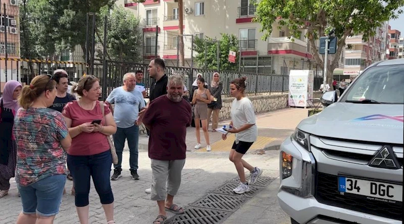 Kimliğini Unutan Öğrencinin İmdadına Büyükşehir Yetişti