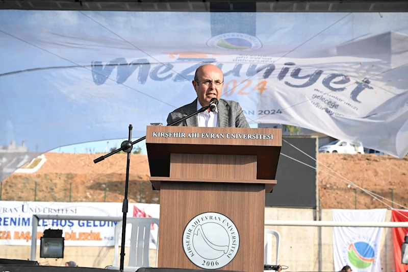 BELEDİYE BAŞKANIMIZ SELAHATTİN EKİCİOĞLU, KAEÜ MEZUNİYET TÖRENİNE KATILDI